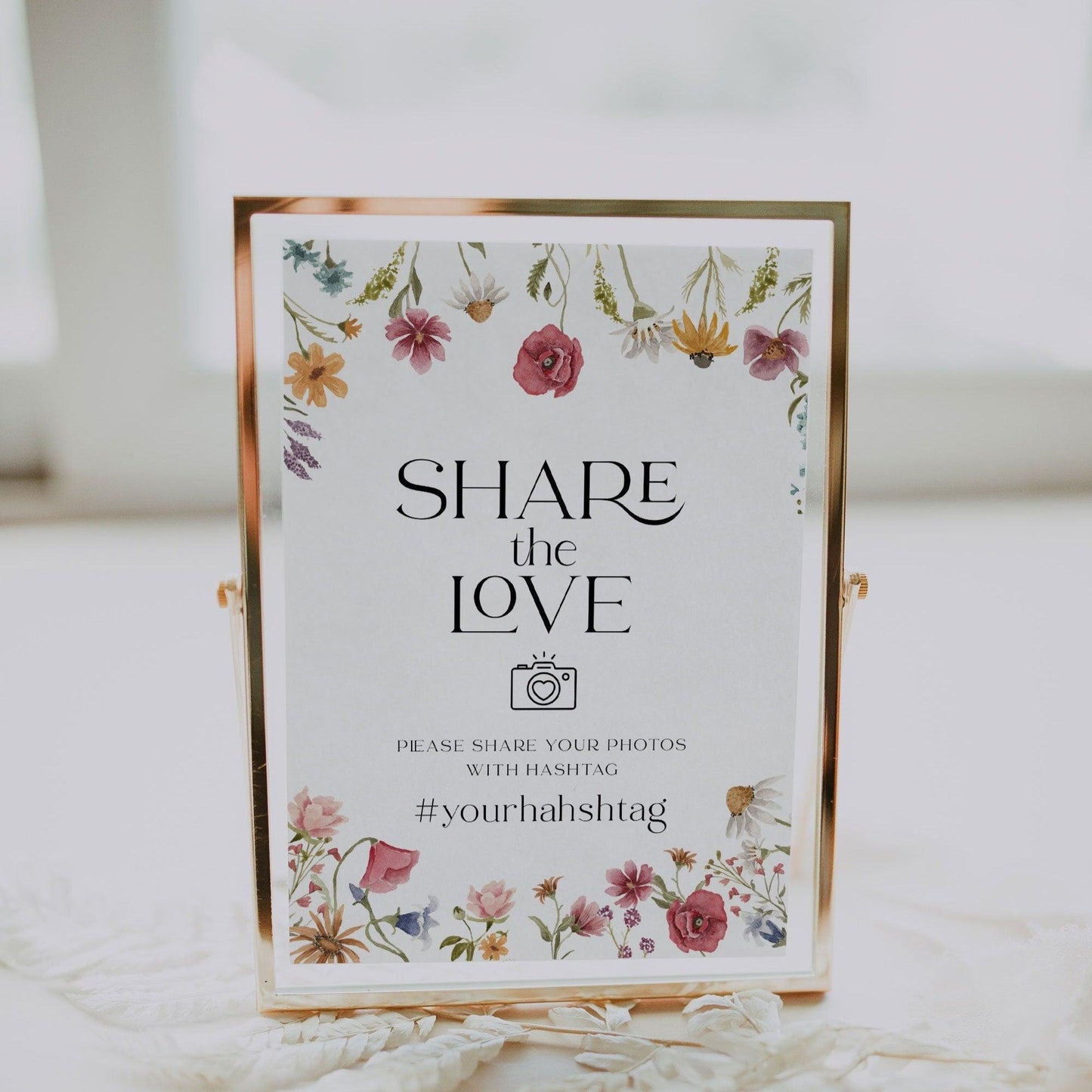 Wildflower Share the Love sign - LovelyTemplatesCo