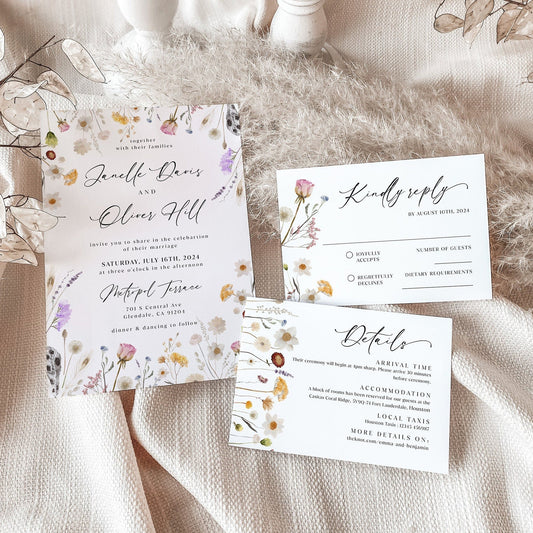 Botanical wedding invitation - LovelyTemplatesCo