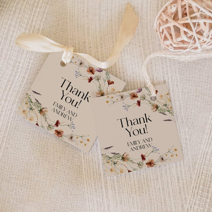 Square and round sticker tag, Boho floral gift labels, Favor tags, Cupcake toppers - LovelyTemplatesCo