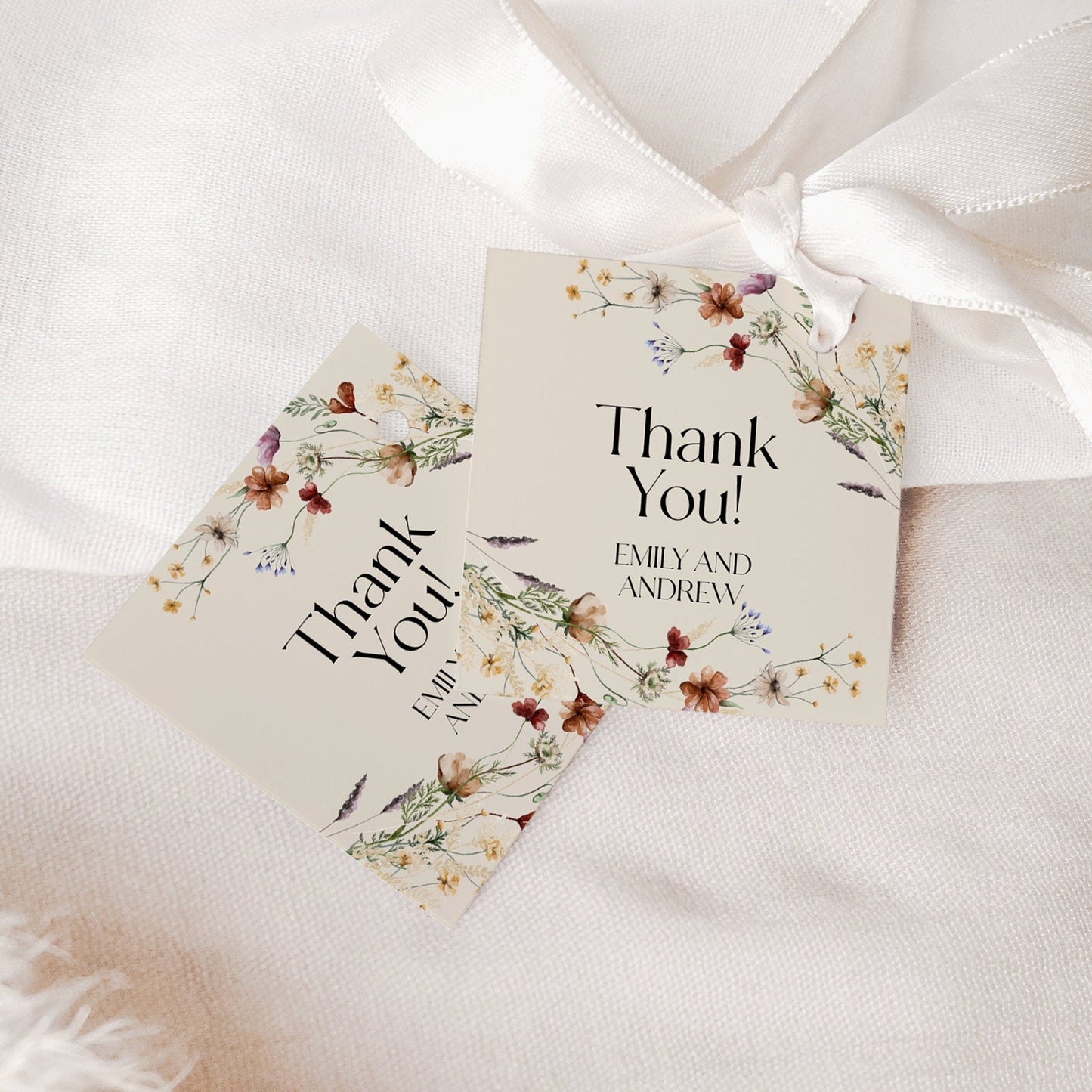Square and round sticker tag, Boho floral gift labels, Favor tags, Cupcake toppers - LovelyTemplatesCo