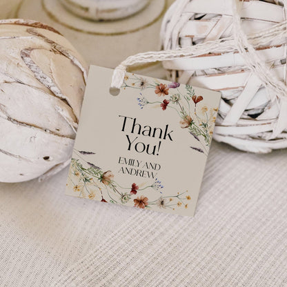 Square and round sticker tag, Boho floral gift labels, Favor tags, Cupcake toppers - LovelyTemplatesCo
