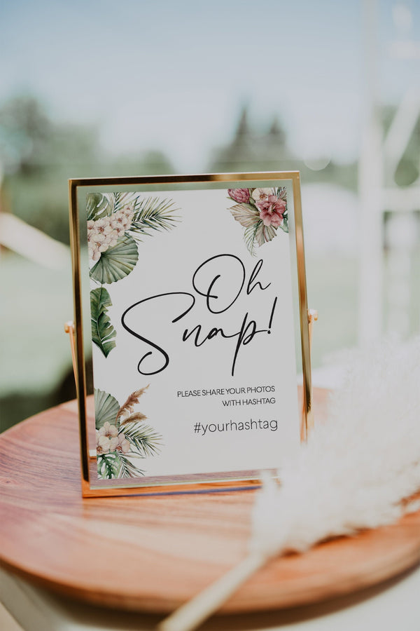 Tropical Oh Snap sign, Wedding hashtag sign, Share the love, Beach wedding sign, Tropical wedding sign, Pampas grass tropical #LWTropicana