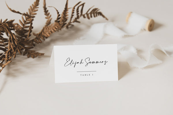 Place cards template, Minimalist wedding place template, Name cards, Modern and elegant wedding name cards #Morea