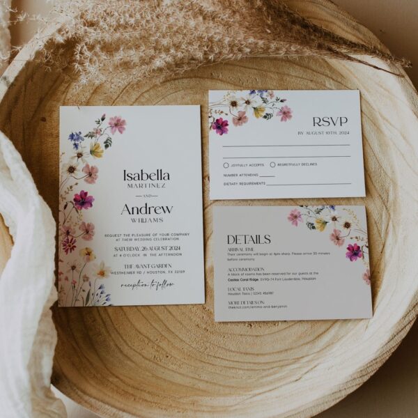 Floral Wedding invitation - LovelyTemplatesCo